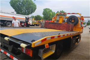 黄州区附近拖车电话号码服务